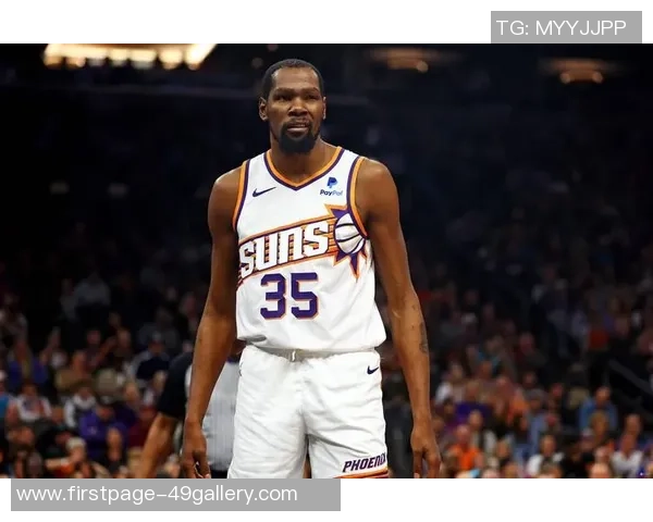 克林特卡佩拉:从默默无闻到NBA篮板之王的奋斗历程与成就 克林特卡佩拉:从默默无闻到NBA篮板之王的奋斗历程与成就